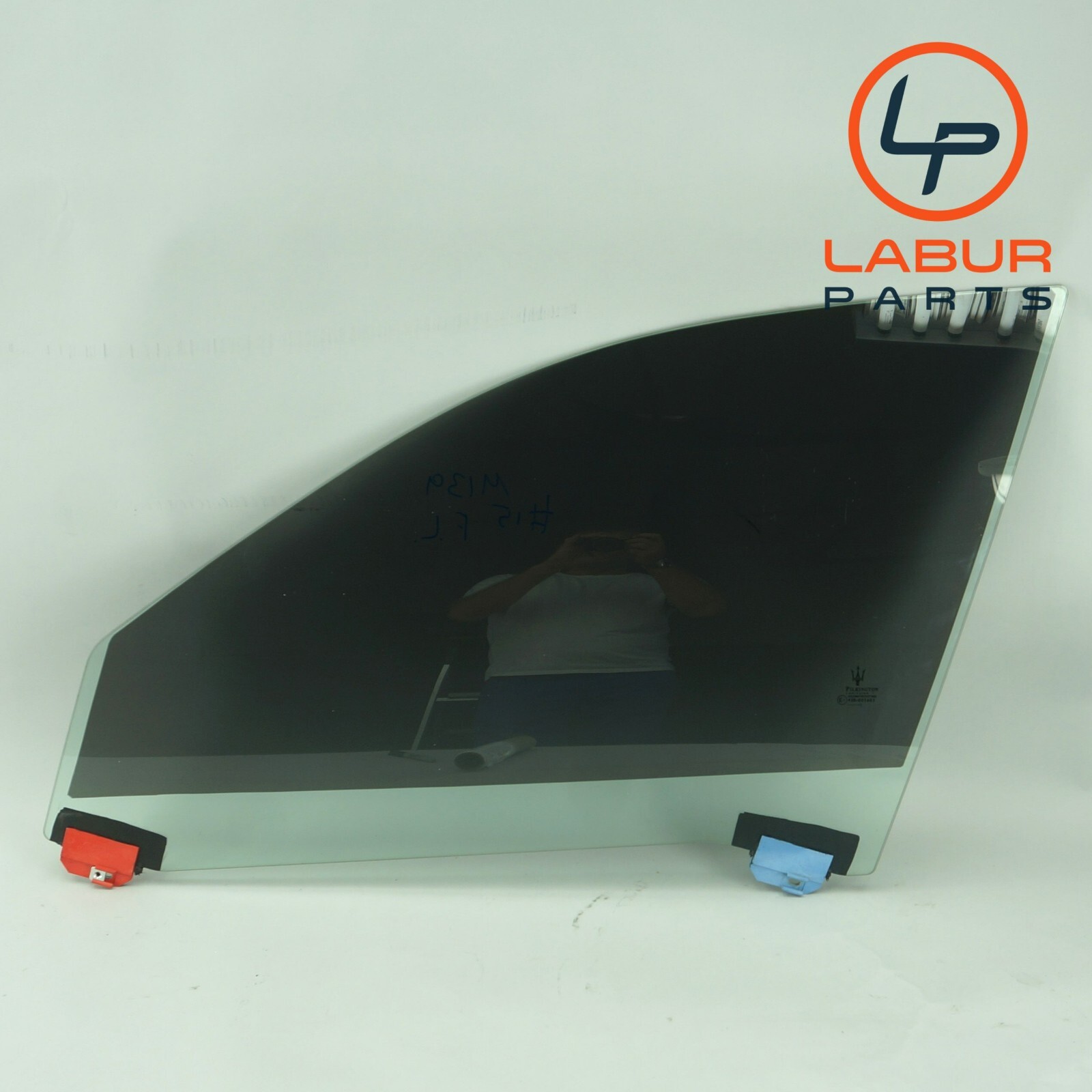 M139 03-13 Maserati Quattroporte Front Left Driver Door Window Glass G420