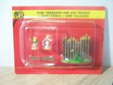Das gallische Dorf des Asterix Tänzer/Tänzerin/ 2 Bänke/ eine Palisade NEU