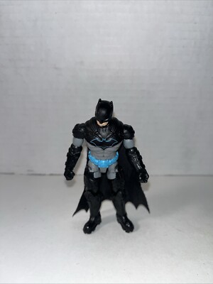 Spin Master  DC Comics BAT-TECH BATMAN Blue Belt Action Figure  4'' #D031