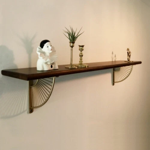 Librerie e scaffali in oro in metallo per la casa