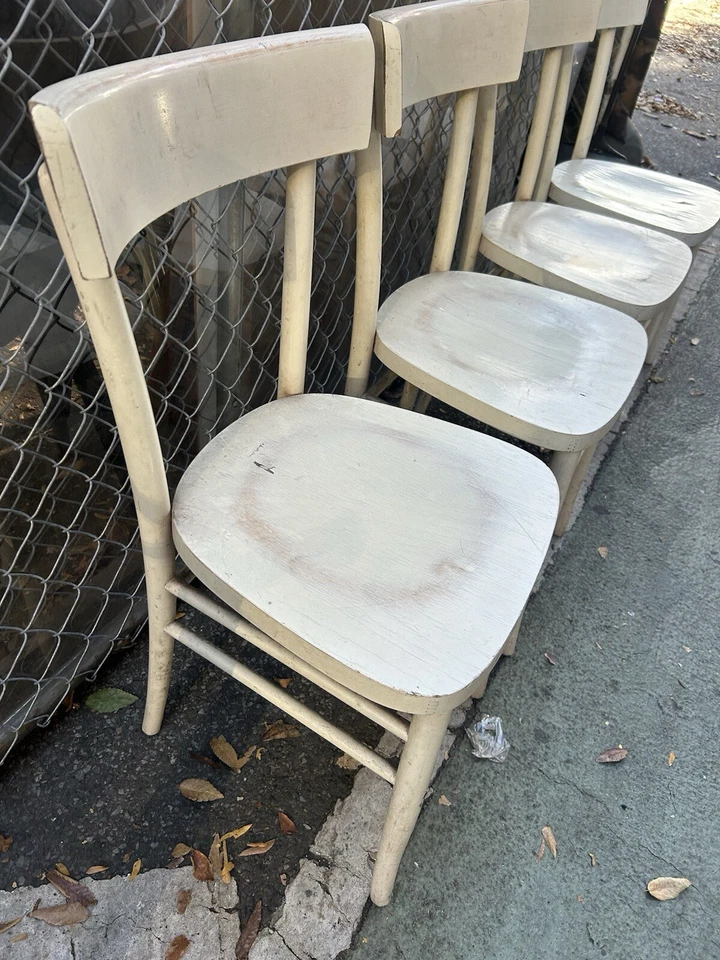 sillas artesanales antiguas blancas de resina madera maciza constructif manual Foto 4 de 4