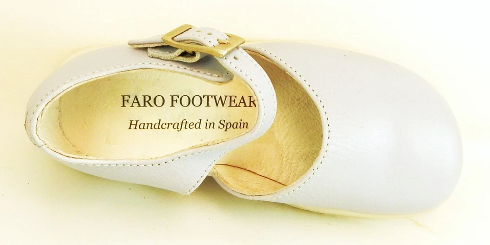 DE OSU/FARO - España - Zapatos de vestir de cuero azul periwinkle para niñas -Europeos -Talla 7 Foto 3 de 4