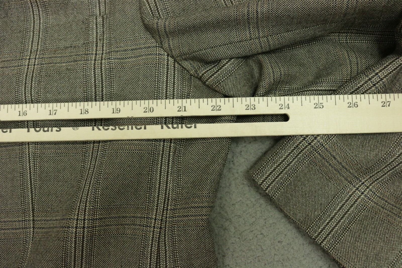 Picture 4 of 19