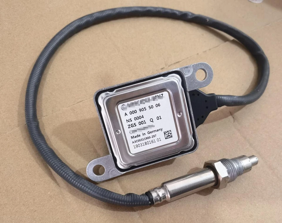 NEW For Mercedes-Benz GLK 220,GLK 250,S 300,S 350 NOX Sensor Oxygen A0009055006 - Image 2 of 4