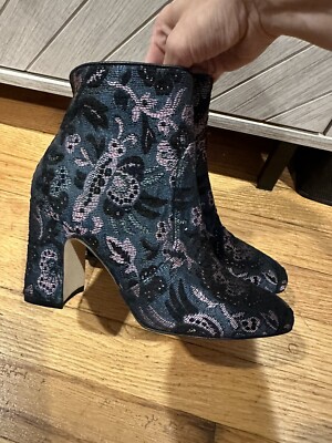 STUART WEITZMAN ヌティストカフフロックサンタル SA173PAT AJM Jax Bootie | Stuart Weitzman