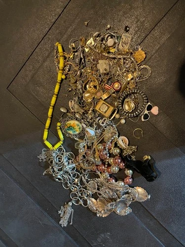 Wearable Costume Jewelry Vintage to Modern, 2 Lbs, Resellable Lot