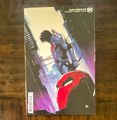 Task Force Z 8 B Variant! NM 2022 Dike Ruan Cover DC Comics