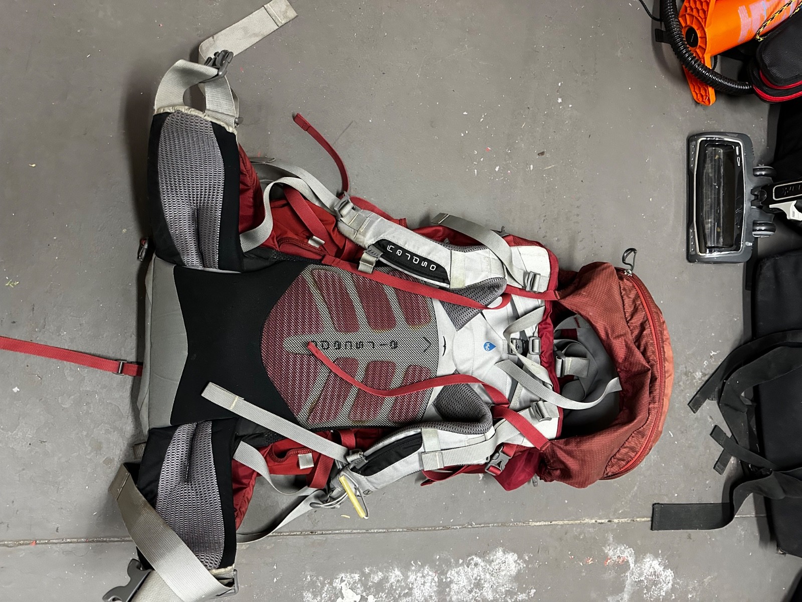 OSPREY AETHER 70L RED Small (41-48cm)