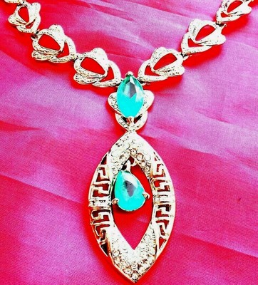 Collier Turquoise Et Strass Sur Métal Doré – Sans Nickel, Très Joli Et Neuf Avec étiquettes