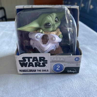 Star Wars Baby Yoda Helmet Hiding Series 2 Mandalorian Child Bounty Collection