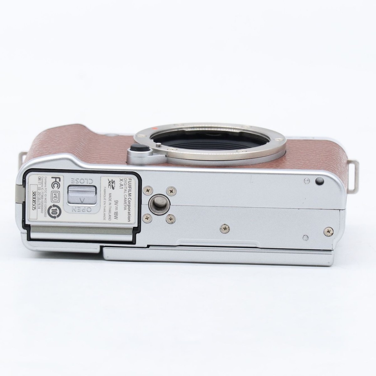 FUJI FILM X−A1 X-A1 BROWN Fujifilm X-A1 Brown Mirrorless Digital Camera 16.3MP APS-C Sensor