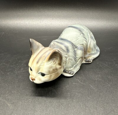 Vintage Enesco Grey Striped Cat Figurine 1985 Made in Taiwan Ceramic Porcelain