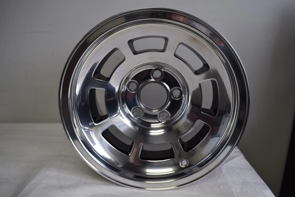 CUSTOM 15'' INCH 8JX15 WHEEL RIM - Image 3 of 4