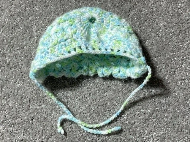 Lot of Crochet Baby Sweater Hat Mittens Booties Green - Image 4 of 4