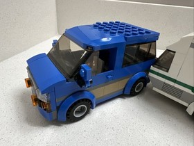 LEGO CITY: Van & Caravan (60117) With Minifigures