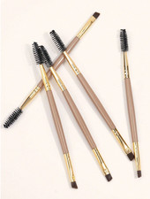 1 pc Double-Head Eyeliner & Eyebrow Brush – Precision Soft Fiber Tool - NEW
