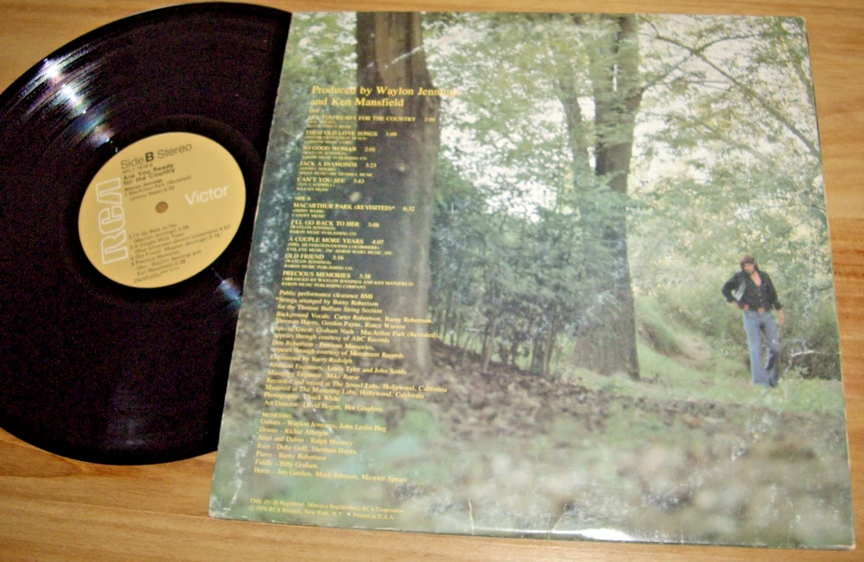 WAYLON JENNINGS *USA G/fold 12'' LP ' ARE YOU READY FOR THE COUNTRY ' 1976 EXC - Image 3 of 3