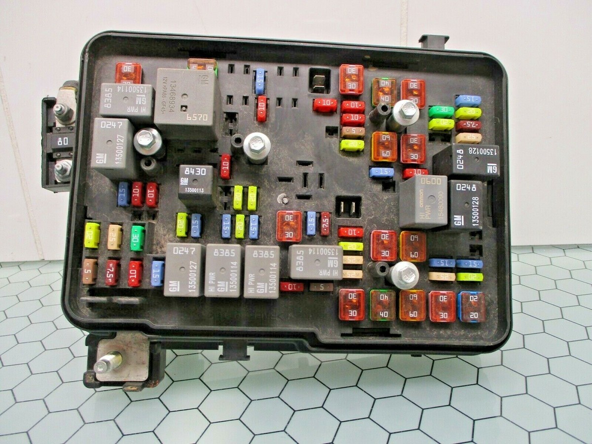 2011 honda cr v cigarette lighter fuse Third Generation Honda CR-V – Fuse Box and Relay Modules – Bezpieczniki  Samochodowe