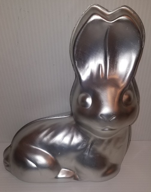 Vintage WILTON 3D Cake Pan 5022227 1974 BUNNY RABBIT Easter Mold for