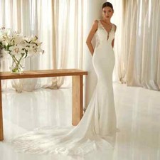 V Neck Lace Mermaid Wedding Dresses Sleeveless Appliques Court Train Bridal Gown