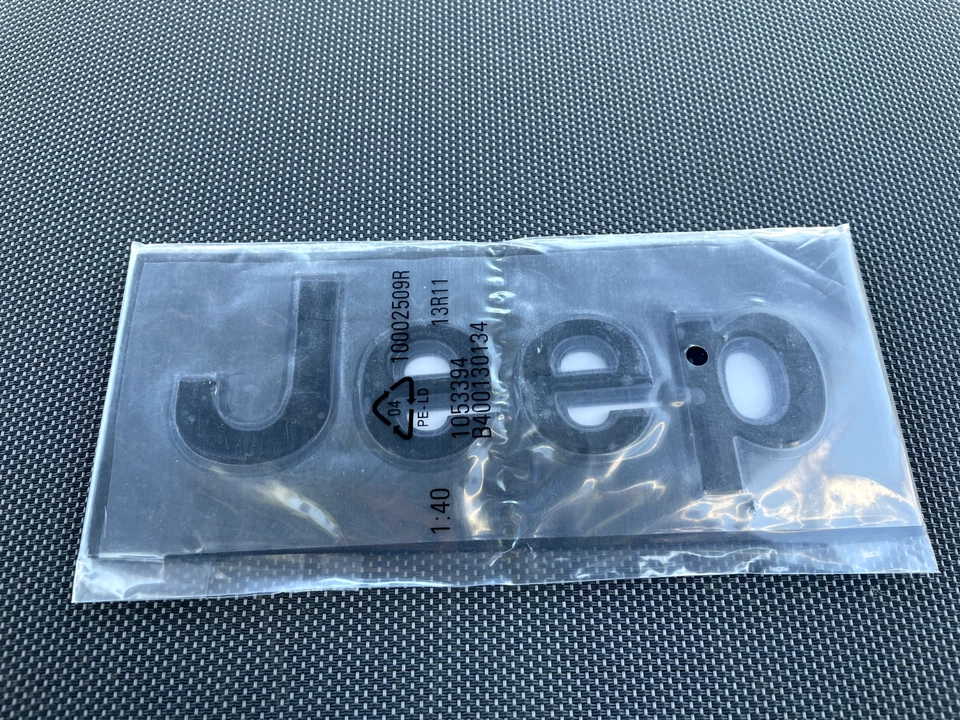 2 (two) 2018-2024 JEEP Wrangler/Gladiator Fender Emblem Black w/ BLack Outline - Image 3 of 4