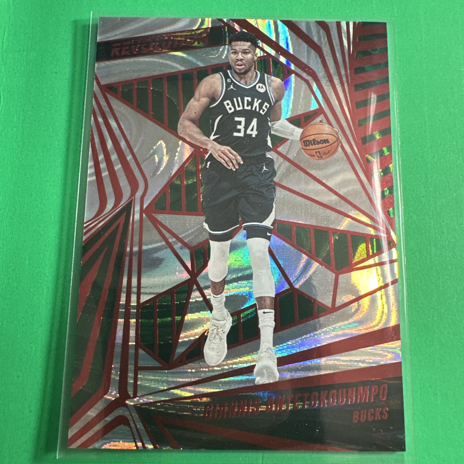 2023-24 REVOLUTION GIANNIS ANTETOKOUNMPO "RED" 141/199 Milwaukee BUCKS