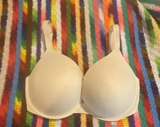 SKIMS 36H Nude Molded Cup Bra – Smooth Supportive Fit