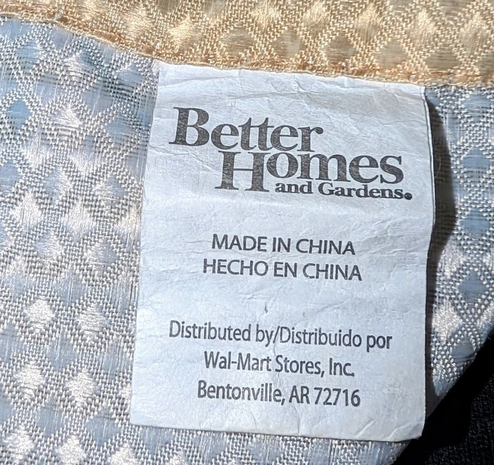 SHOWER CURTAIN. GREEN LEAF AND DRAGONFLY. GREEN TAN. Sz 70" x 70" - Image 3 of 4