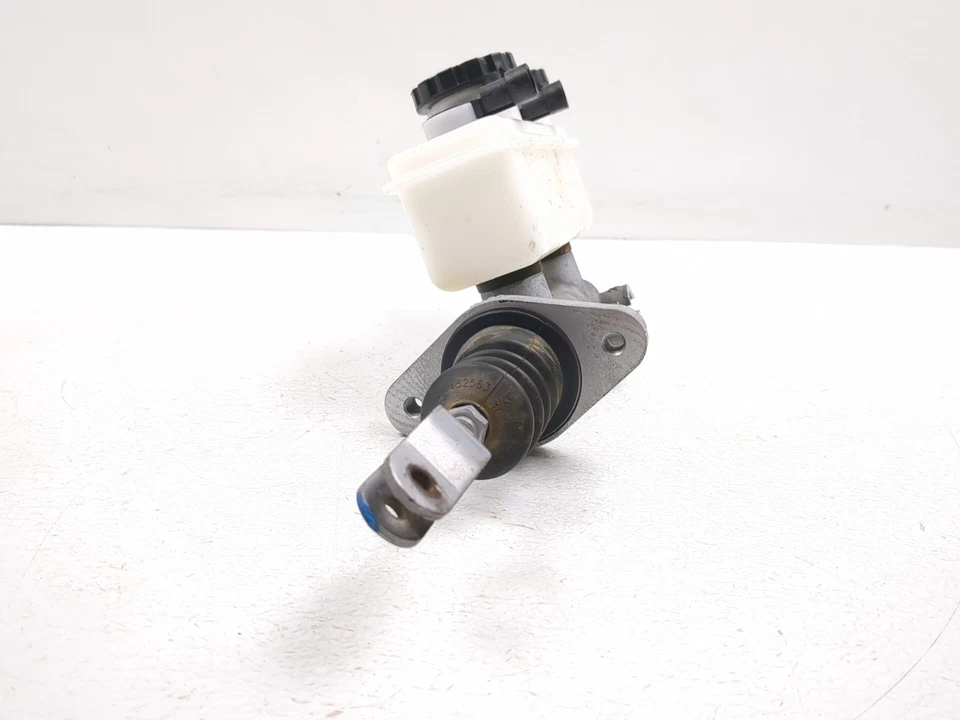14-20 Polaris Slingshot SL Rear Brake Master Cylinder 1912549 - Image 2 of 4
