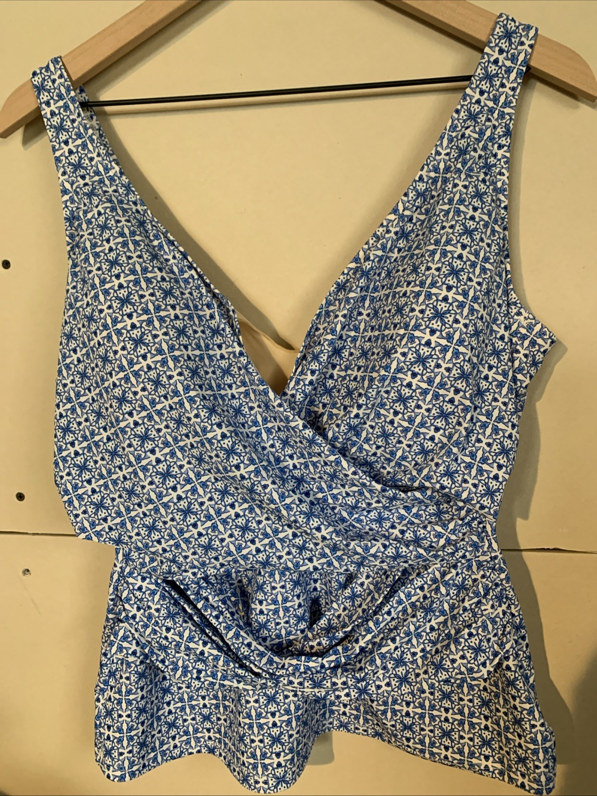 Lands End 16 Tankini Top Patterned