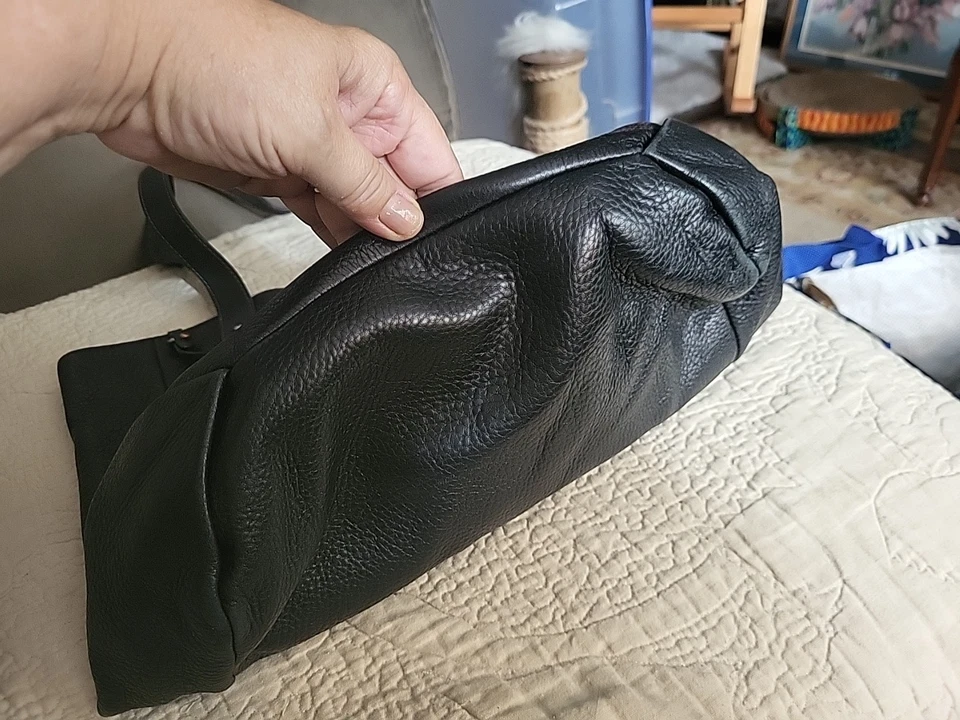 Vintage Lauren Ralph Lauren Large Leather Tote Bag Black Soft Pebbled Leather - Image 4 of 4