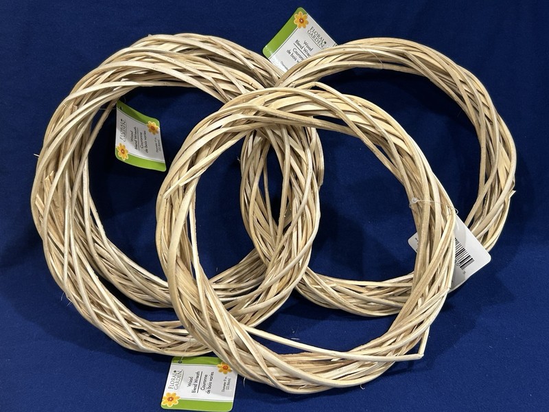 (4) NEW Floral Garden Classic Willow Wood Wreath 9" - New with Tag