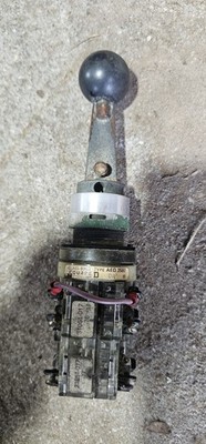 SCHNEIDER ELECTRIC 8963AEQ2587 8963AEQ2587 Fahrtrichtungsschalter Clark Square D