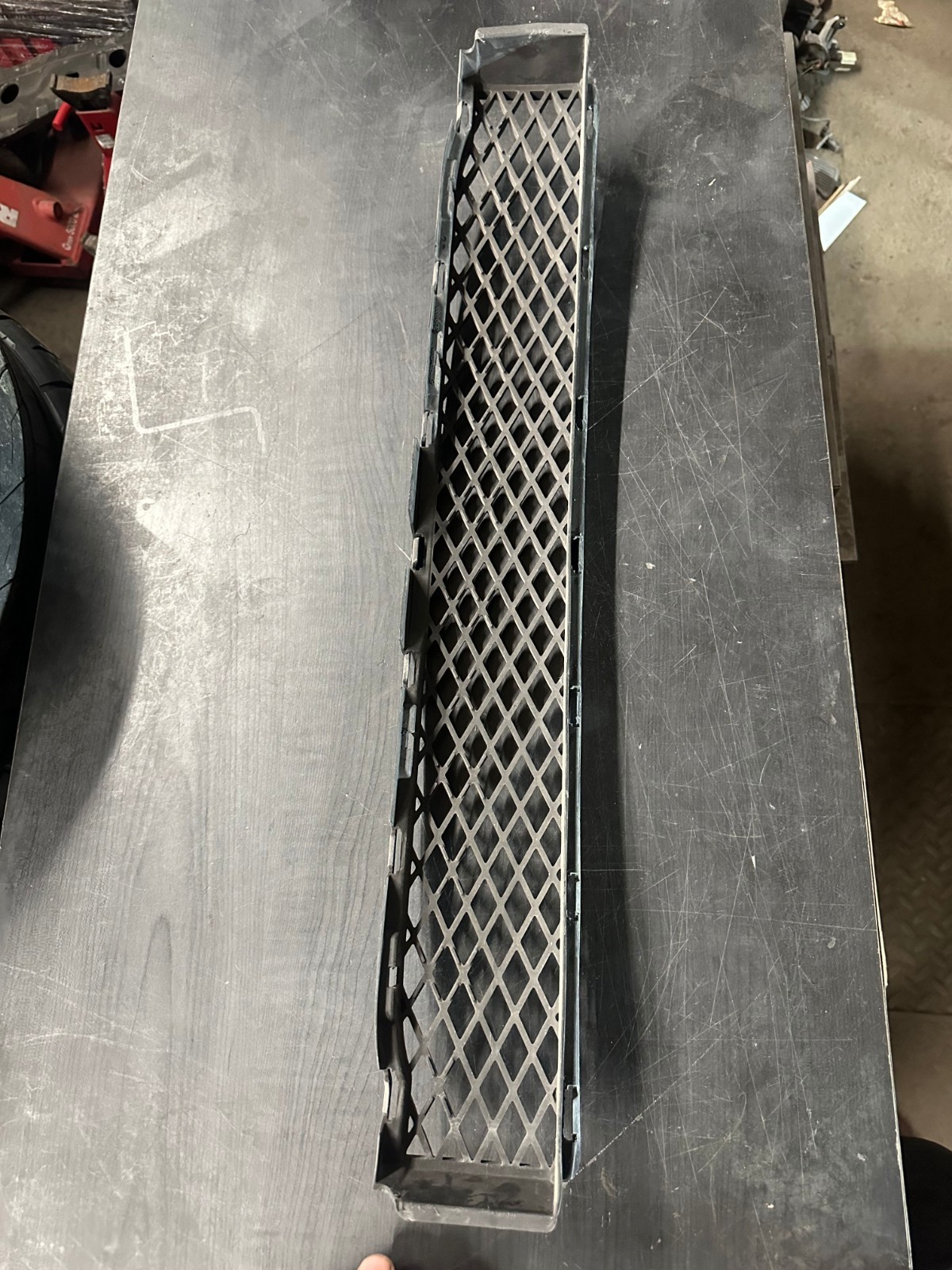 2017-2019 ROLLS ROYCE GHOST LOWER BUMPER GRILLE TRIM PLATE