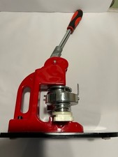 DAWEI Button Maker - Makes 2 3/4 Inch Buttom