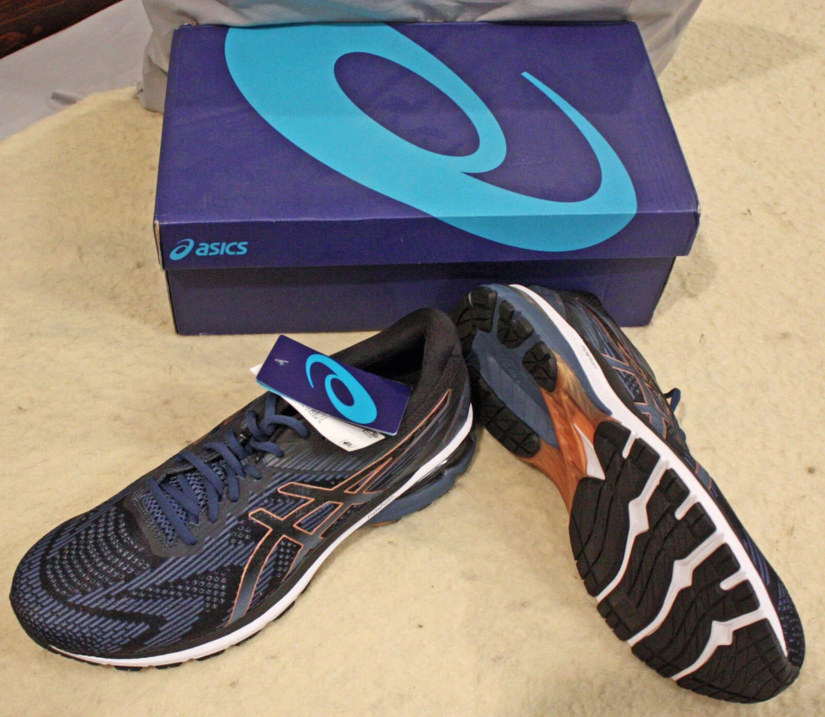 Asics gt 2000 sales 8 grand shark
