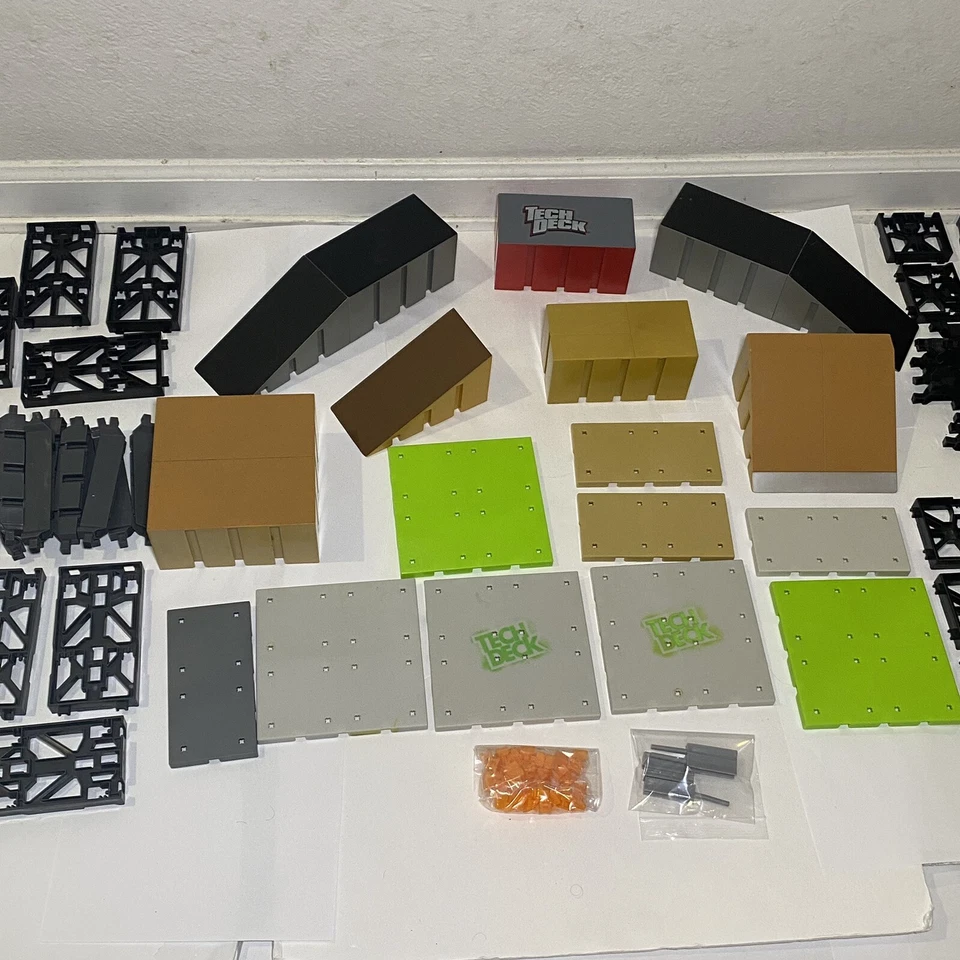 Gran Lote De Tech Deck Fingerboard Skate Park Rampas X- Connect Parts Spinmaster Foto 3 de 4