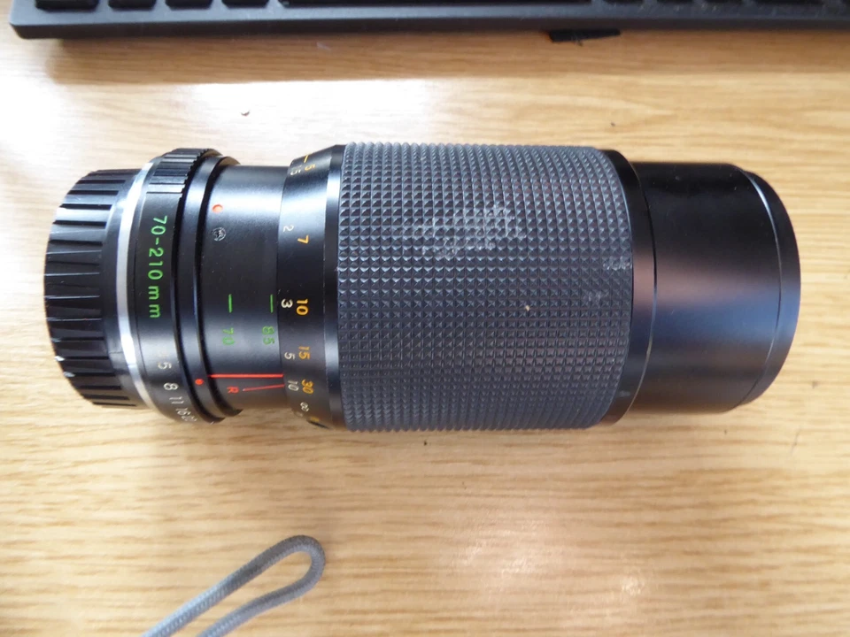 YASHICA ML 70-210mm F4.5 MANUAL FOCUS LENS , CONTAX/YASHICA FILM SLR FIT . b9ma - Image 2 of 4