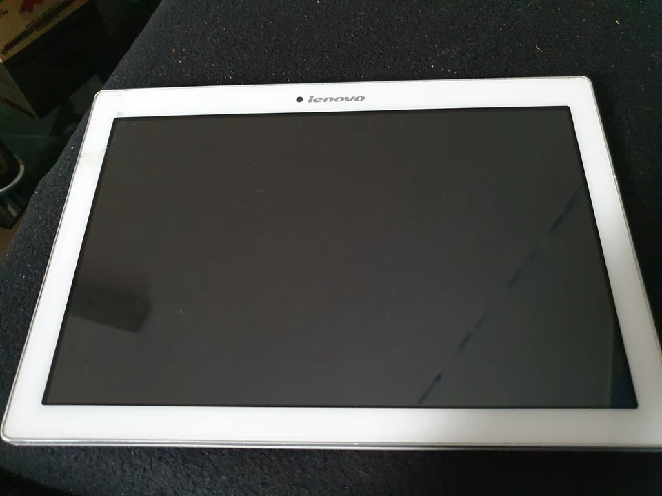 Lenovo Tab 2 A10-70f Tablet weiß WiFi 16gb Android 4.4 mit Schutzhülle Schwarz - Bild 3 von 4