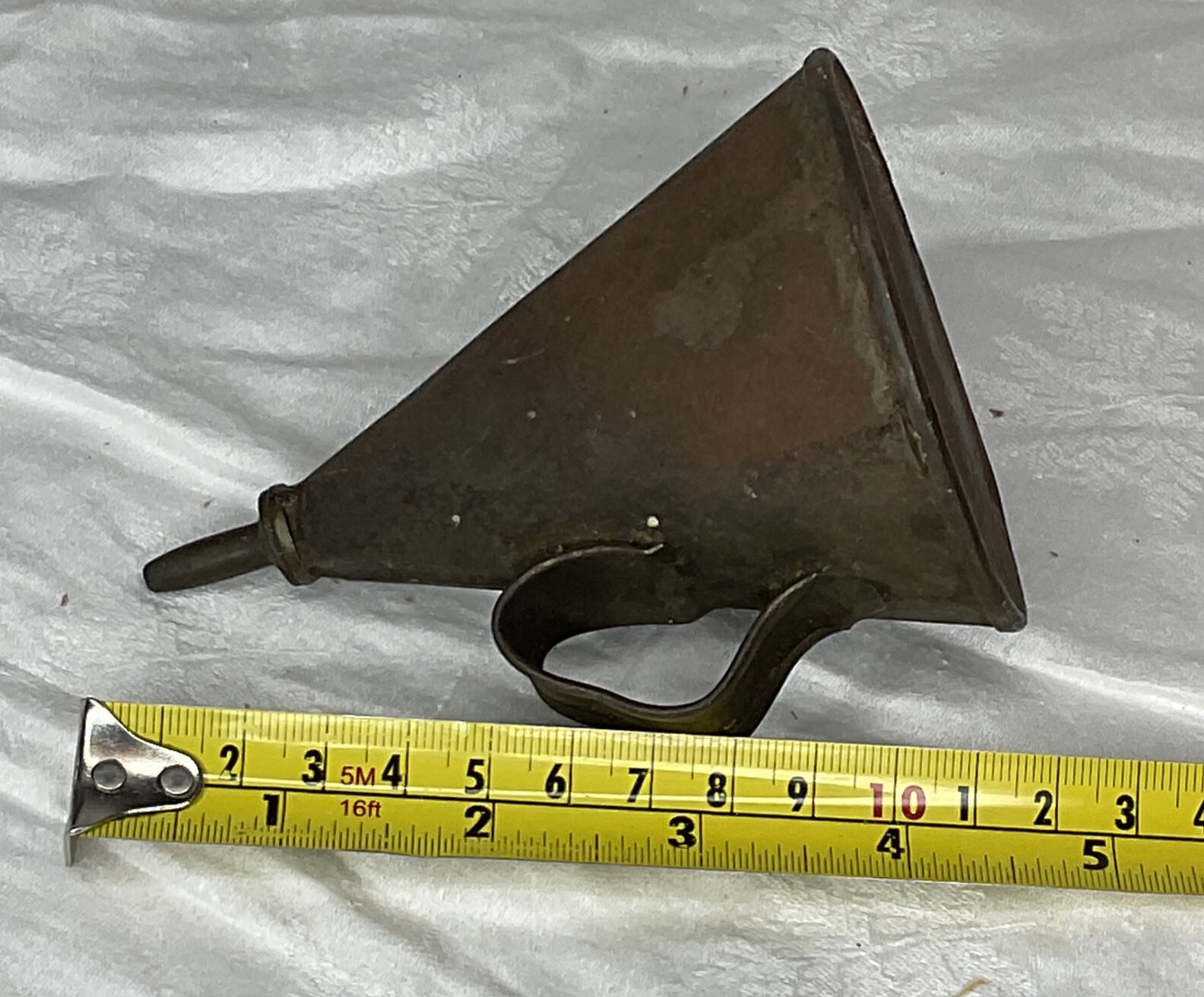 VINTAGE CONICAL CARPENTER AUTO OIL CAN OILER SQUIRTER PUFF CONE TOOL ENGINEER