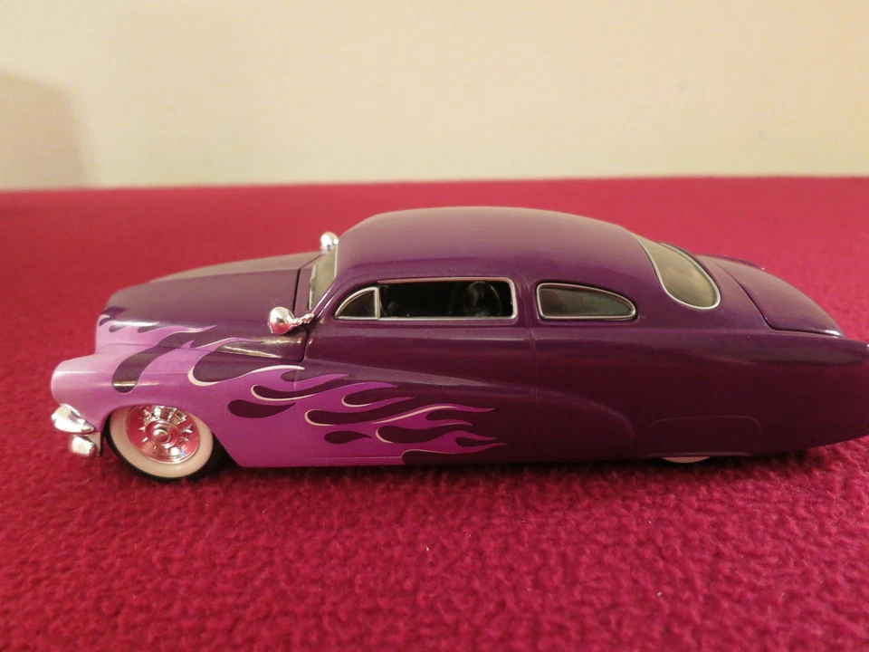 49' MERCURY & 31' FORD MODEL A STREET RODS COIN BANKS W/KEYS NEW IN BOX SNAP-ON - Image 2 of 4