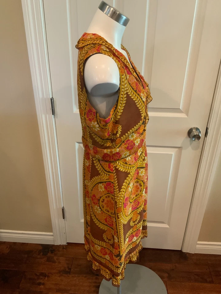 Vestido Anna Sui Caléndula y Rosa Floral Seda Sin Mangas Cuello en V, Talla 6 Foto 4 de 4