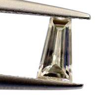 Certified 0.154 Ct Natural Diamond H/VVS1 Clarity Tapered Baguette Cut 4 x 2 mm