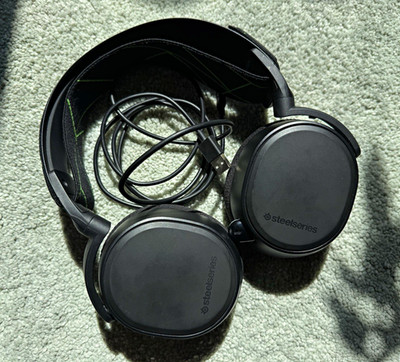 SteelSeries Arctis 9X Wireless Gaming Headset - Xbox/PC - Good Condition W/Cable