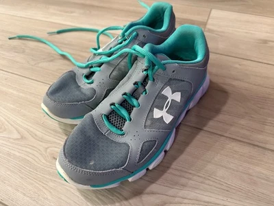 Zapatos para mujer 6,5 Under Armour Micro G Assert V gris y verde azulado - Imagen 1 de 4