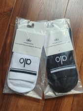 Alo yoga Socks 2PAIRS SIZE S WHITE BLACK