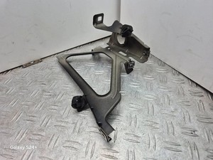 BMW 7 F01, F02 Kotflügelhalter vorne rechts 7184180 4.40 Petrol 2011 26836463