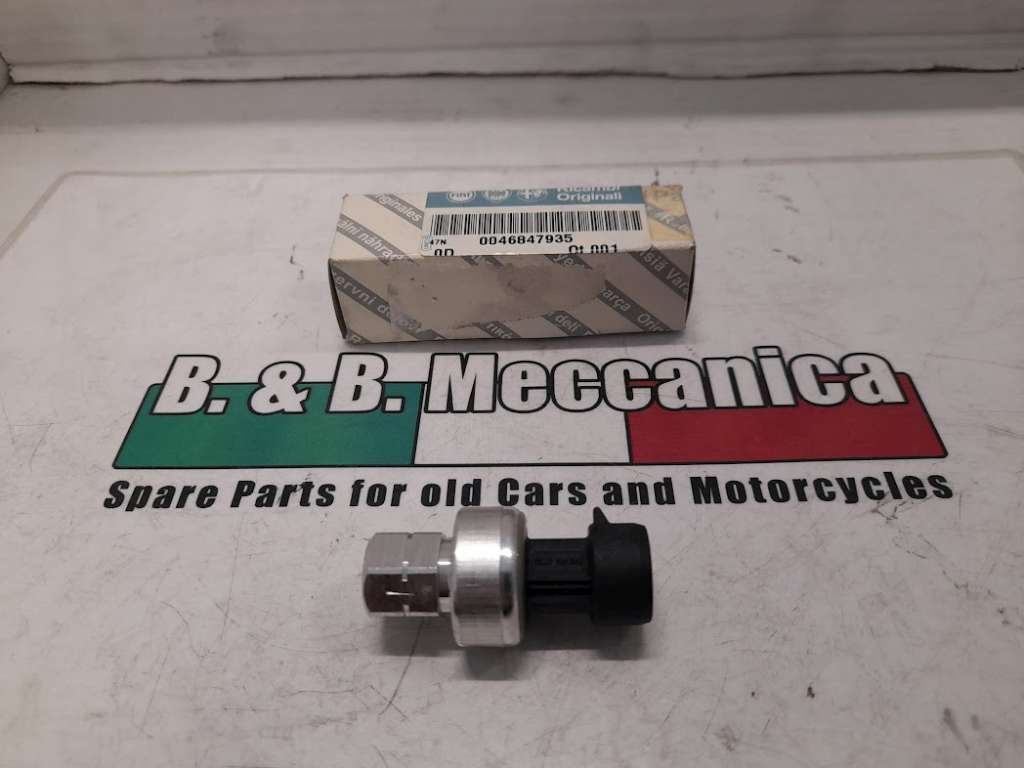 Schalter AC Neu Original Fiat Croma 1.9 JTD & 2.4 JTD 46847935  