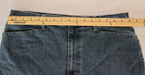 Gloria Vanderbilt Women's Size 14 Medium Wash Denim Knee Length Skirt - Picture 3 of 7