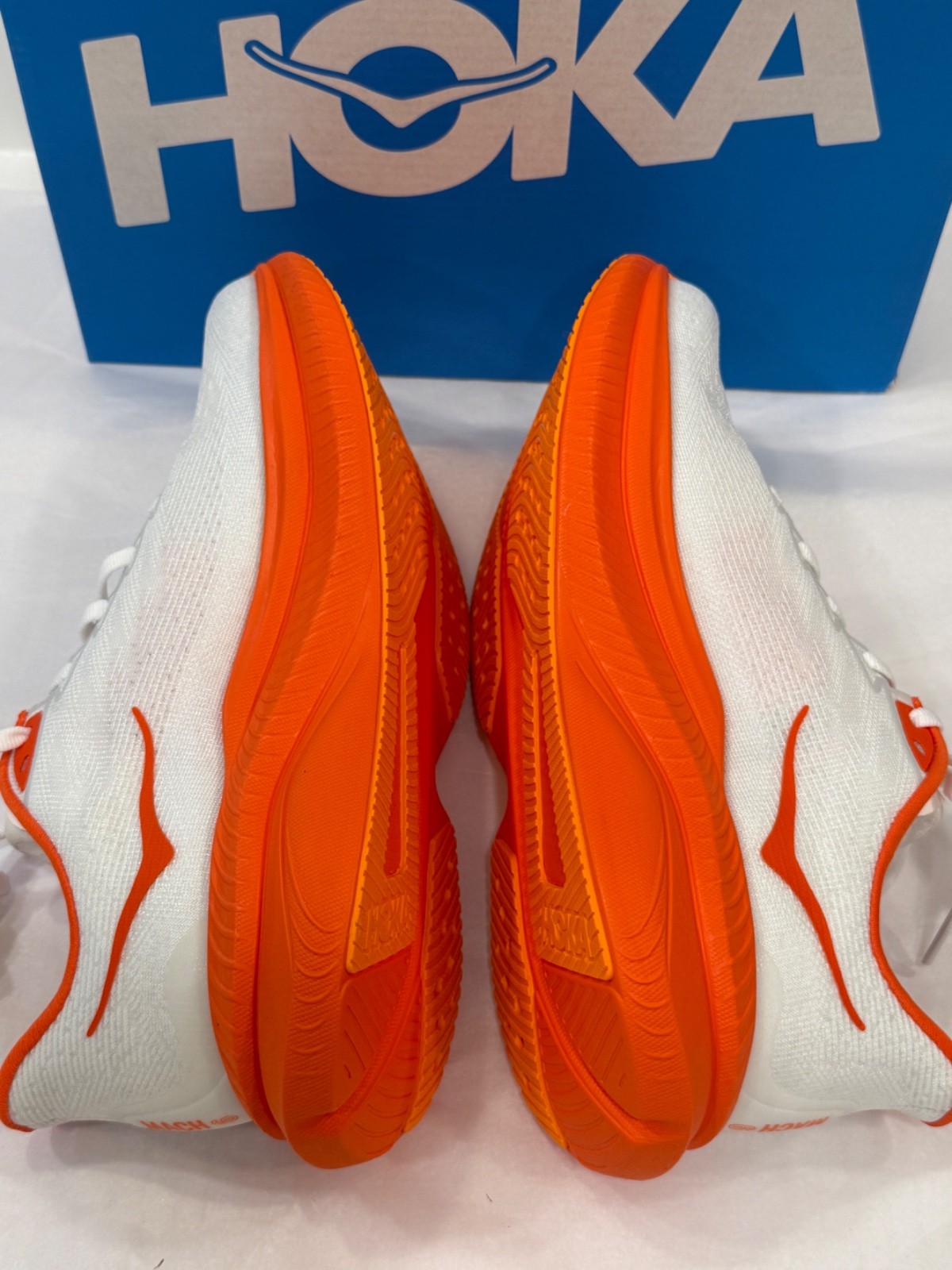 HOKA One One Mach 6 SZ 8 B Women’s 1147810 FLV  White thumbnail 7